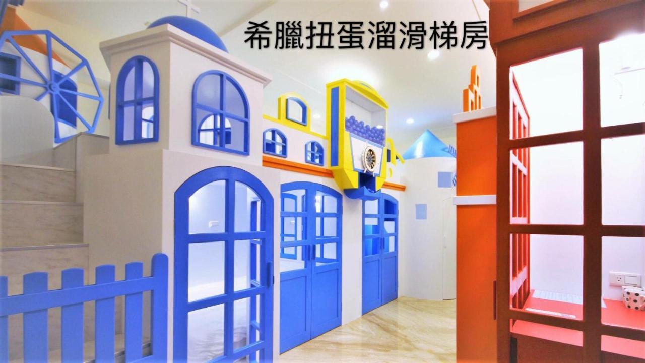 Fun Holiday Family Hostel Tainan Exterior photo